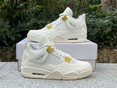 Air-Jordan-4-WMNS